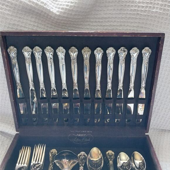 VINTAGE! GOLDWASHED SILVERPLATE GODINGER "GRAND MASTER," SERVICE FOR 12, 51 PCS - Picture 3 of 12
